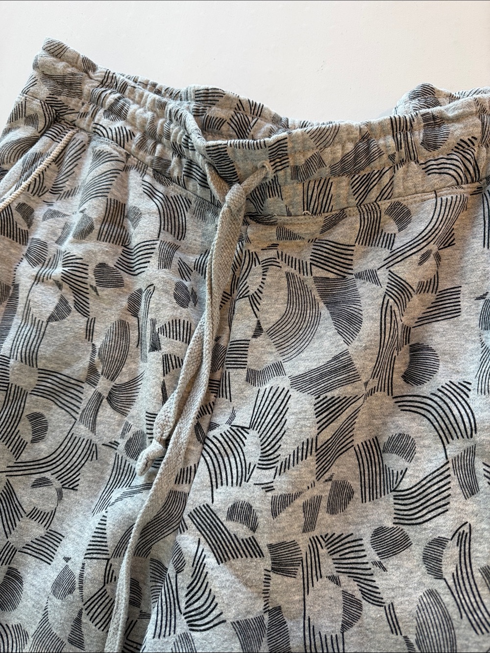 Gray Abstract-Print Drawstring Sweatpants - Picture 3 of 5